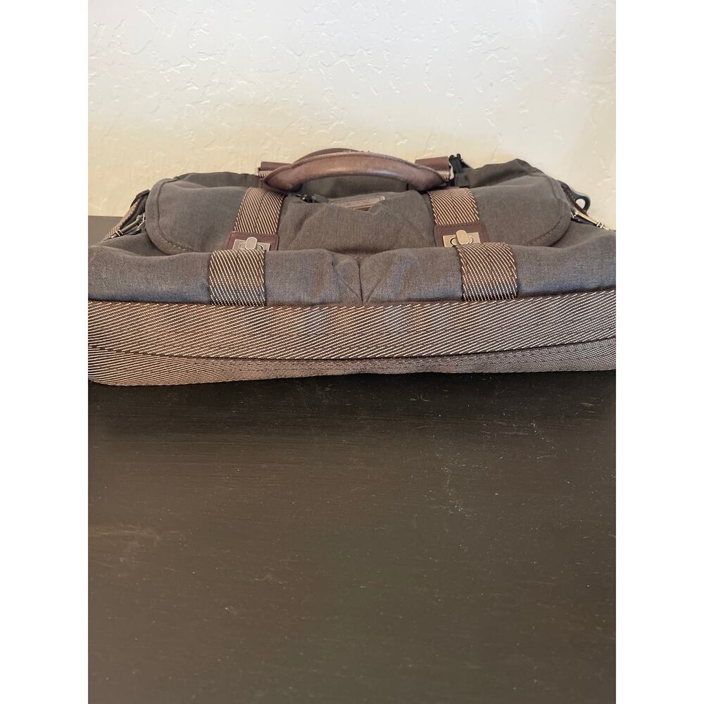 TUMI Alpha Bravo Pinckney Flap
Briefcase gray brown - Picture 7 of 9
